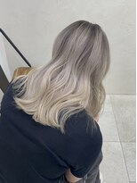 ジゼル(gisele)&nbsp;仙台シャドールーツバレイヤージュブリーチカラー