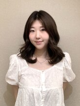 【メイクアップアーティスト　ユンダヒョン】韓国風メイク体験したいお客様、大歓迎です！