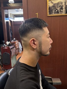 ブロートーキョー(BroTokyo) MEN'Sスキンフェードカットスタイルメンズバーバーカット