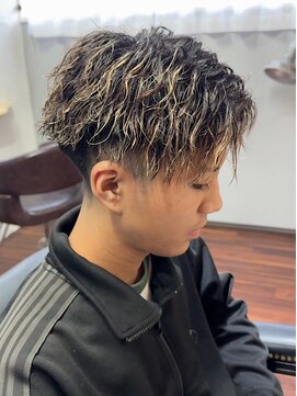 リ メイロ(Re.Meiro) ツイストスパイラル【メンズ/パーマ/眉毛/沖縄市/美里】