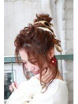 エストレーラ(estrela)&nbsp;『estrela』スカーフお団子アレンジ