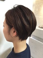 ペネロープ(Penelope)&nbsp;【新宿ペネロープ】耳かけ前下がりショートスタイル　担当 RYO