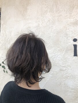 イデール(ideaile) ふんわりエアリーウルフボブ