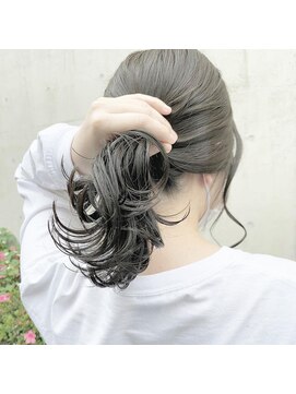 メゾンアクア 表参道(Maison ACQUA) ブリーチなしカラー 透明感 グレージュ