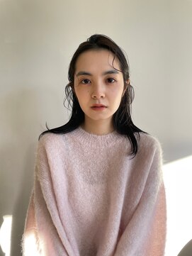 エイチ(H) ミルクティーグレージュショートウルフレイヤーカットクラゲヘア