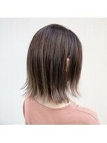 トータルビューティーサロン トップスタイル ワンレン外ハネのウェットボブ