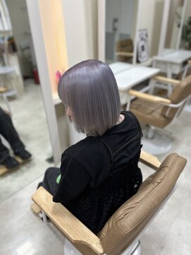 カリーナ(CARINA) ハイトーンカラー/ラベンダーカラー