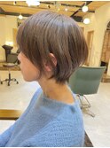 ショートボブショートカット白髪ぼかしハイライトブリーチ