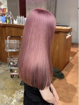 ヤーン(yarn.)の写真/柔らかな透明感が特徴のトレンドカラー～個性派ビビットカラー等のWカラーまで。プロ目線で最善策をご提案!