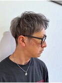 横浜メンズブリーチカラーツーブロックスパイキーショートヘア