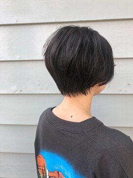 ヘアーアンドメイクアップモパ ショートカット