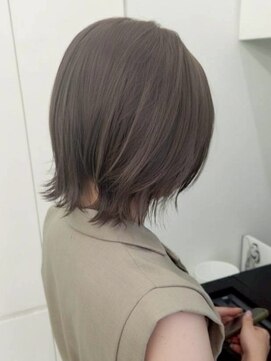 エニフォーイーストハム(Eni for eastham) ショート/レイヤー/アッシュブラウンベージュ