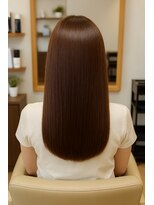 レナータ(Renata)&nbsp;似合わせカット＋髪質改善カラー　￥９，９００