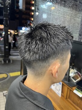 ヘアーラボ ノッシュ 六本松店(Hair Labo Nosh) テーパフェードスタイル