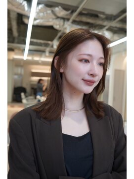 ノイ 銀座(noi) 顔周りレイヤーカットくびれヘアミルクティーベージュカラー韓国