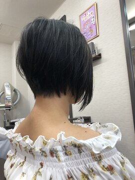 ブリンク BLINK 前下がりショートボブ