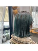 くすみブルーグリーン