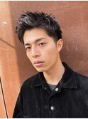 無造作パーマビジネスショートアップバングツーブロック刈り上げ