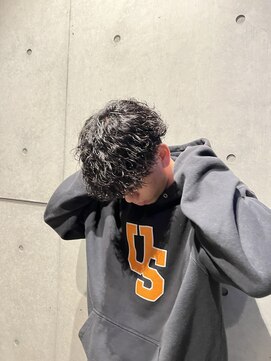 アイズ 海老名(AIZU) 波巻きスパイラルパーマツイストスパイラルパーマメンズマッシュ