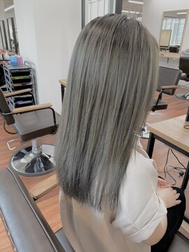 グランルッソ 広島本通(GRAN LUSSO) 髪質改善/カーキーグレージュ/透明感カラー