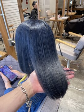 ロア 中目黒(loa) レイヤーロング/グレーベージュ/黒髪/前髪パーマ[中目黒]