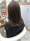 20代30代大人可愛い艶感グレージュ切りっぱなしハイライト