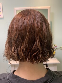 サロン ブーゲンビリアの写真/ボリュームが出せるのでシルエットがきれいに見える！髪質などでお悩みの方も美しい仕上がりが叶います♪