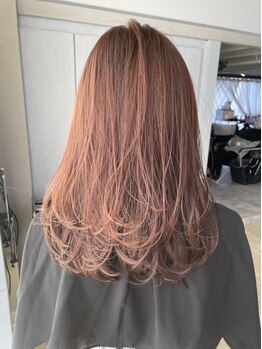 エクラバイナチュラル(eclat by Natural)の写真/顔周りから全体のシルエットを計算し尽くした理想的なミディアム・ロングヘアを実現します♪[eclat]