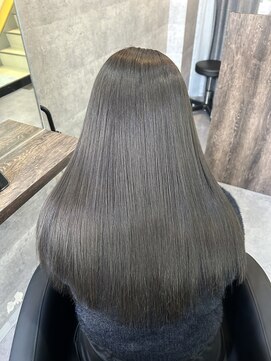 シアン 京都 烏丸店(CYAN) オリーブグレージュ