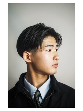 アパッシュ 大町店(Apache) テーパーフェードセンターパート