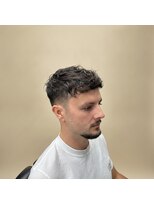 キングマンバーバー 四ツ谷2nd(KING MAN BARBER)&nbsp;ラフに決まる大人のニュアンスパーマショート