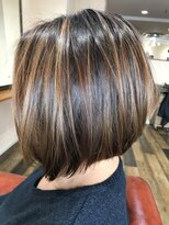 ハサミ(HASAMI)&nbsp;外国人風前下がりボブ（極細ハイライト）