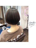 パドトロワ(Pas de trois)&nbsp;新潟×上品ショートボブ×ダークブラウン×首元スッキリヘア