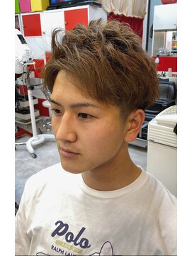 ガジロウ 美容室 蛾次郎 ツーブロアップバング