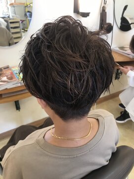 ジャンテーユ ガレ(GENTILLE GALLE) ミセス個性派ショート×シェーブ