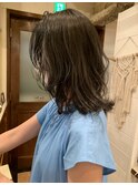 *ミディアムレイヤーカット×ブルージュカラー 辻幸奈