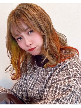 ザブックハンドサロン(The book hand salon) ベージュ×インナーカラー×ミディアム