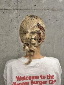 イミ(imi) パーティヘア/ヘアセット/ヘアアレンジ/お呼ばれヘア/編み下ろし