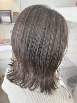 ソル(sol) くびれ外ハネ