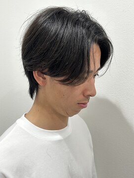 ヒュイル バイ ニアウ(Hwyl by Niau) メンズマッシュセンターパートスパイラルパーマニュアンスパーマ