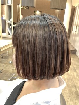 アルターリール(aL ter Rire) カール/セミディ/シアーカラー/姫カット/鎌取/中村郁未