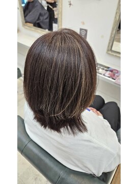 ネクサス NEXUS 派手すぎない大人可愛いハイライト