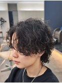韓国へアカルマパーマワックスなしセンターパート黒髪ウルフ