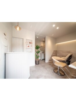 あなたに贅沢な貸切空間を＊その人と髪の毛にしっかりと寄り添った施術はマンツーマンだからこそ出来ること