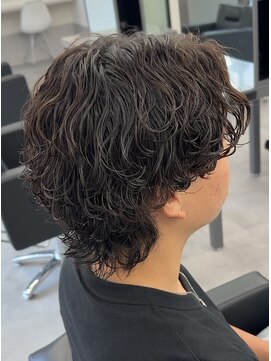 ノイセル 心斎橋(Noisyle) サーフカール×センターパート×海外ヘア×黒髪