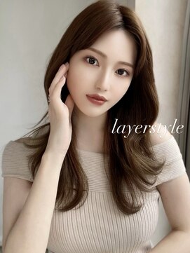 エインアンリー 明治神宮前(AIN.ANLY.) ふんわりミディアムシースルーバング大人かわいいレイヤー