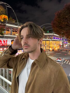 アイトーキョー 渋谷(AI TOKYO) 外国人風ラフフェザーパーマ