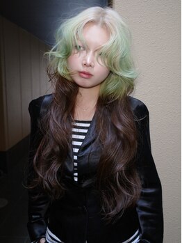 キヴィ(kivi)の写真/最旬のトレンドと透明感を合わせたカラーが大人気!低ダメージで髪に優しいオリジナルカラーをご提案☆