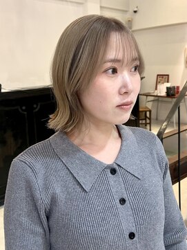 アンジェリカ(Angelica) ブリーチ/アッシュベージュ×ボブ