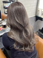 ルノン フィージュ(LUNON fieju)&nbsp;黒髪クラゲヘアーオリーブグレー小顔ココアベージュ
